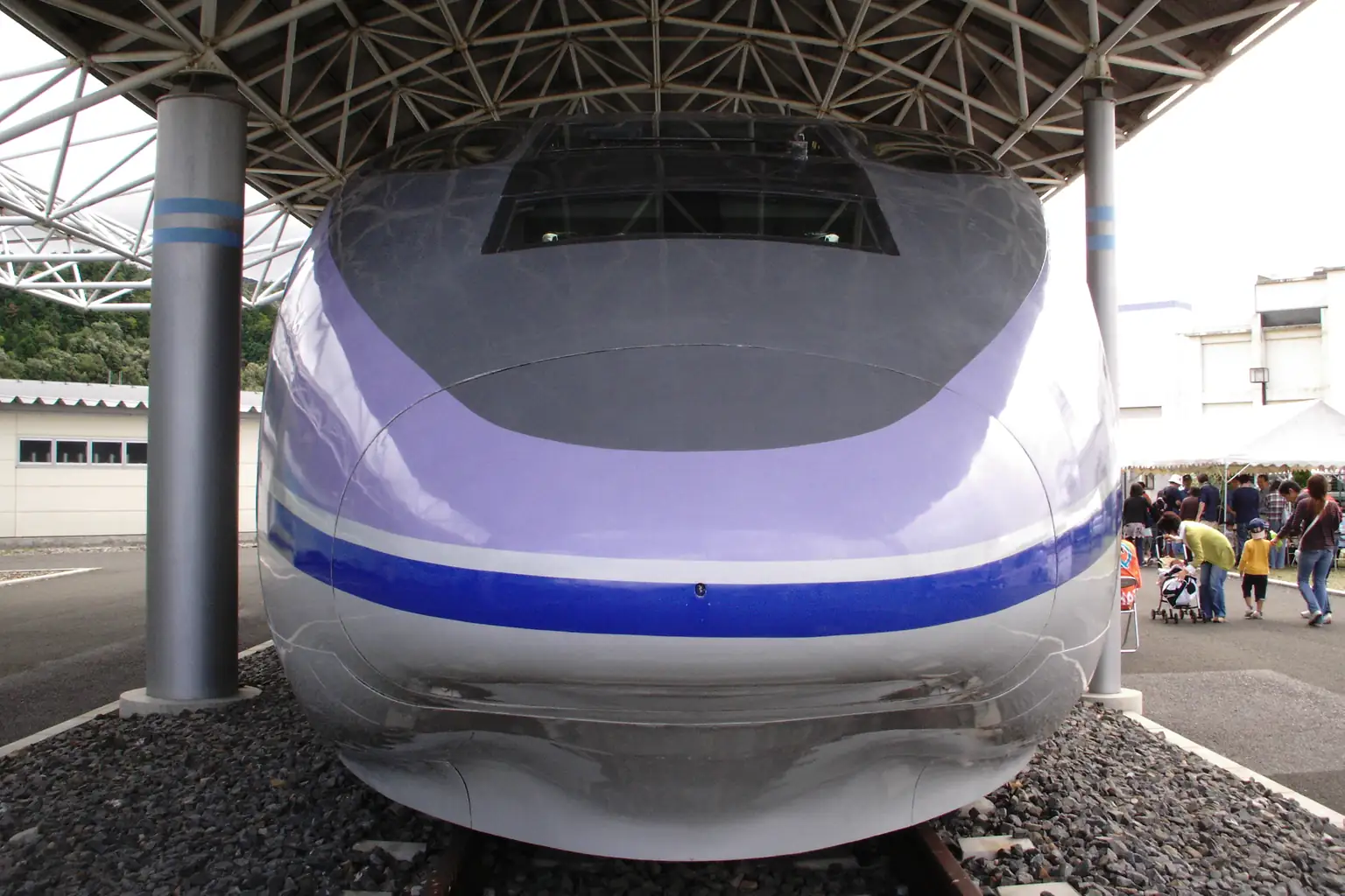 Head-on view of the nose of the 500-901 test train that led to the Shinkansen 500 series.